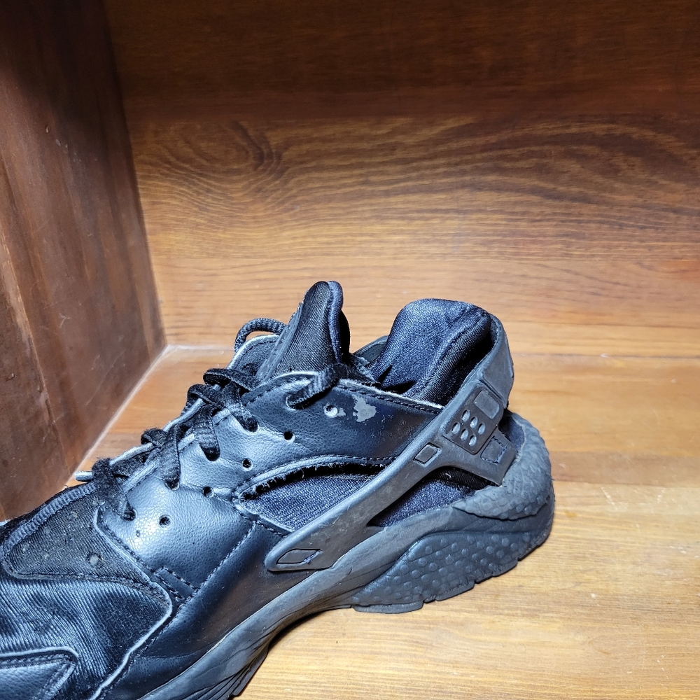 Nike Air Huarache Running Sneaker 7Y - Picture 9 of 9